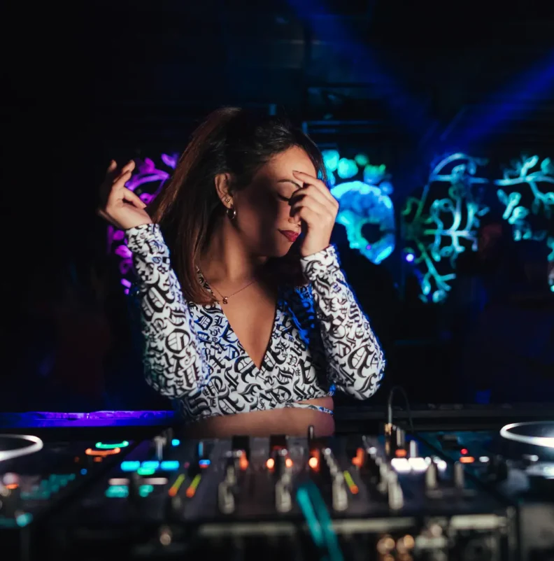 Sofi Zavalla biografia